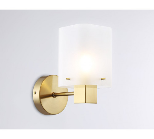Настенный светильник Ambrella Light High Light LH57035 Настенный светильник Ambrella Light High Light LH57035