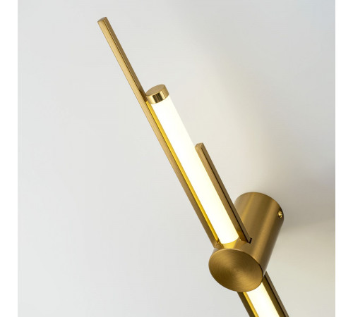 Настенный светильник Modelux ML.726.600 BS