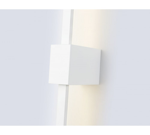 Настенный светильник Ambrella Light Comfort FL75811