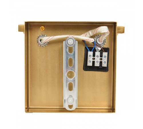 Настенный светильник Lumion Neoclassi Plume 8385/1W