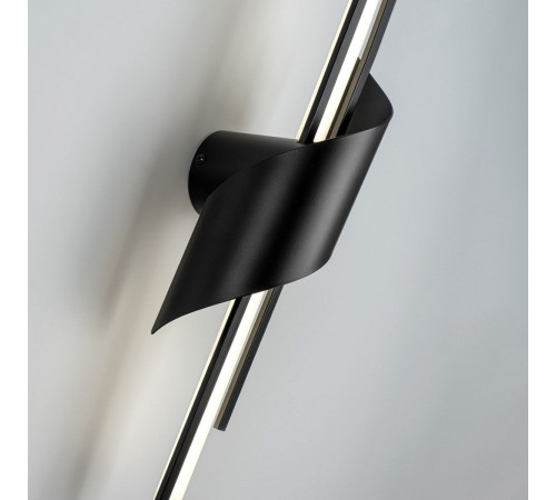 Настенный светильник Modelux ML.655.850 BK