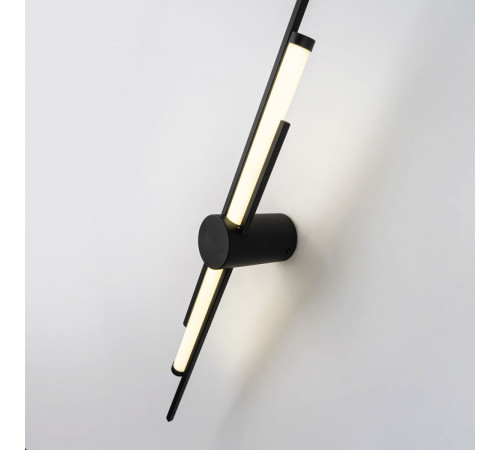 Настенный светильник Modelux ML.726.600 BK