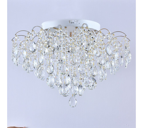 Потолочная люстра Reluce 04039-0.3-07 WH+GOLD PN Потолочная люстра Reluce 04039-0.3-07 WH+GOLD PN