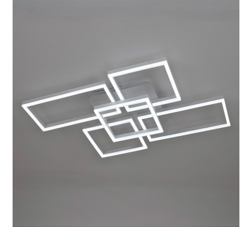 Потолочная люстра LED4U L11003-5 WH Потолочная люстра LED4U L11003-5 WH