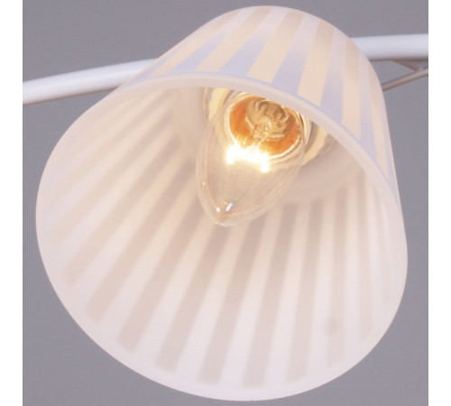 Потолочная люстра Reluce 82460-0.3-04 WH