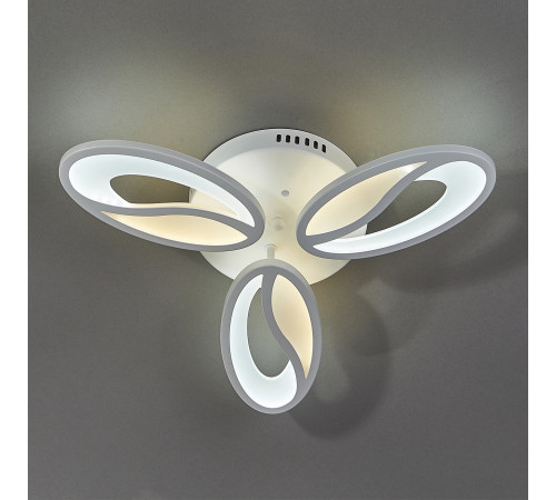 Потолочная светодиодная люстра Escada Grain 10222/3LED 46W Потолочная светодиодная люстра Escada Grain 10222/3LED 46W