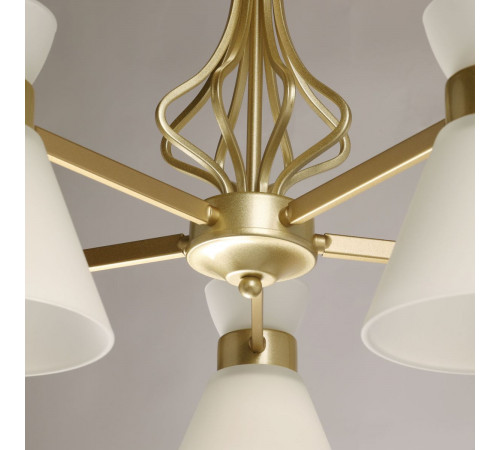 Потолочная люстра De Markt Дэла 635016005