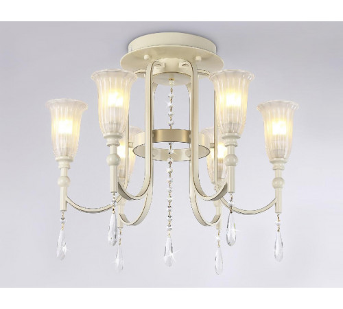 Потолочная люстра Ambrella Light Traditional TR3242