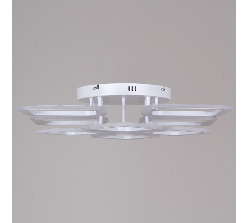 Потолочная люстра Reluce 05106-0.3-4+4 WH Потолочная люстра Reluce 05106-0.3-4+4 WH