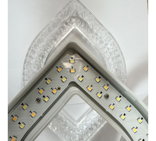 Потолочная люстра Reluce 28120-0.3-4+4C WH