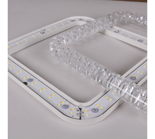 Потолочная люстра Reluce 09848-0.3-4+1A WH