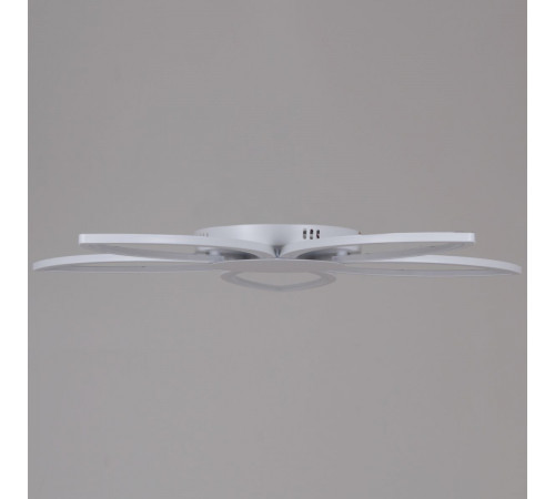 Потолочная люстра Reluce 09877-0.3-05 WH