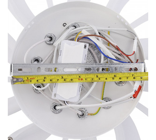 Потолочная люстра Natali Kovaltseva Fortuna LED LAMPS 81107/4C Потолочная люстра Natali Kovaltseva Fortuna LED LAMPS 81107/4C