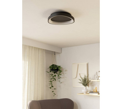 Потолочный светильник Eglo Loretello 901584