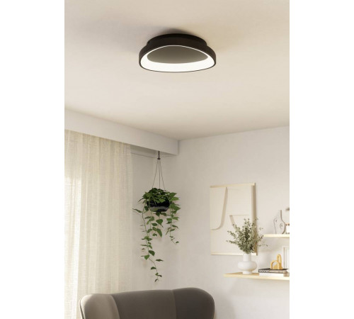 Потолочный светильник Eglo Loretello 901584