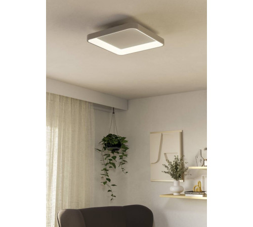 Потолочный светильник Eglo Loretello 901248