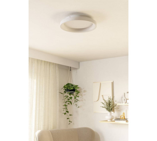 Потолочный светильник Eglo Loretello 901249