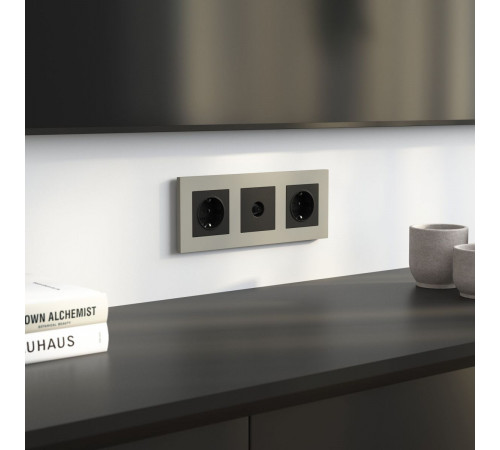 Рамка на 3 поста Werkel Slab (дымчатый софт) W0032917 4690389218439 a071626