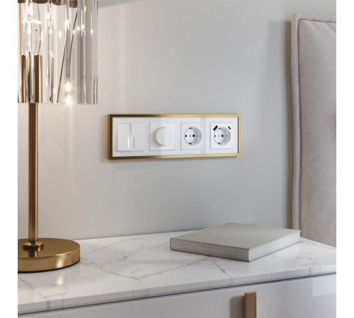 Рамка на 4 поста Baguette белый/золотистая латунь 4690389219696 W0042853 a072285