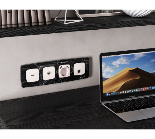 Комплект механизма компьютерной розетки Ambrella Volt RJ-45 (8P8C) CAT6A экранированной с автоматической защитной шторкой OMEGA MO212005 Жемчуг QUANT (OP2120, VM185)