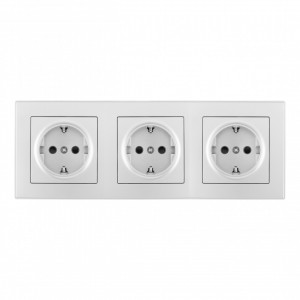 Розетка тройная (трехпостовая) с/з и шторками Arte Milano SET06-3-40-1x3 silver