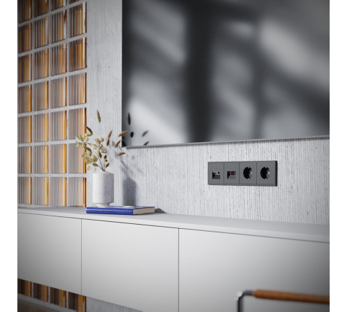 Розетка телевизионная встраиваемая Voltum S70 TV+RJ45 кат. 6, (черный матовый) VLS060708