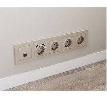 Комплект мех-ма компьютерной розетки RJ-45 экранированной с автоматической защитной шторкой Alfa Серо-бежевый матовый Quant Ambrella Volt MA372005 (AP3720, VM185)