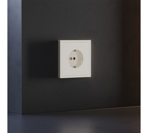 Накладка для розетки с заземлением и защитными шторками Voltum S70 (хлопок) VLS000713