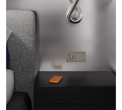 Накладка для розетки с заземлением и защитными шторками, с USB A+C Voltum S70 (капучино) VLS001014