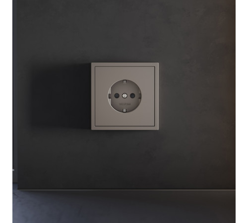 Накладка для розетки с заземлением и защитными шторками Voltum S70 (капучино) VLS000714