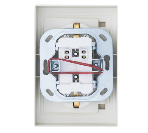 Розетка 2П+З двойная с защ. шт. и крышкой скрытой установки 16А 250В IP44, слоновая кость (керамика) 477296