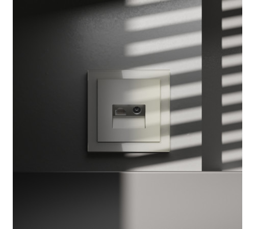 Розетка телевизионная встраиваемая Voltum S70 TV+RJ45 кат. 6, (шелк) VLS060704