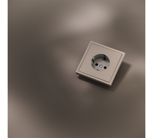 Накладка для розетки с заземлением S70 Metal (платина) Voltum VLSM000610
