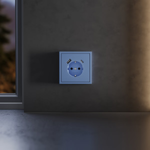 Накладка для розетки с заземлением и защитными шторками, с USB A+C Voltum S70 (деним) VLS001015