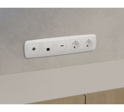 Комплект механизма компьютерной розетки Ambrella Volt RJ-45 (8P8C) CAT6A экранированной с автоматической защитной шторкой OMEGA MO112005 Белый глянец QUANT (OP1120, VM185)