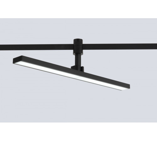 Трековый светильник для гибкой магнитной системы Crystal Lux Trace 48V CLT 0.37 001 18W BL SMART