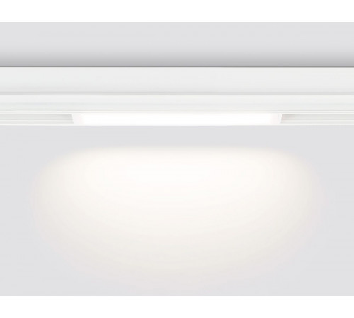 Трековый светодиодный светильник Ambrella Light Track System GL1645 Трековый светодиодный светильник Ambrella Light Track System GL1645
