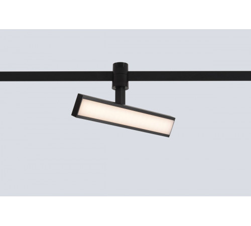 Трековый светильник для гибкой магнитной системы Crystal Lux Trace 48V CLT 0.37 001 10W BL SMART