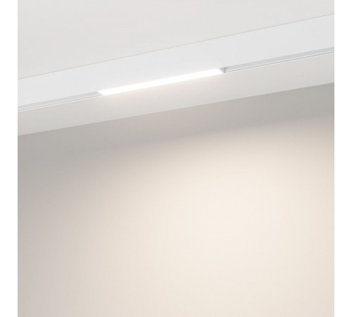 Трековый магнитный светильник Arlight MAG-ORIENT-FLAT-L235-8W Warm2700 (WH, 100 deg, 48V) 055985