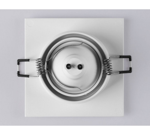 Встраиваемый светильник Ambrella Light Techno Spot Standard Tech TN102743 Встраиваемый светильник Ambrella Light Techno Spot Standard Tech TN102743