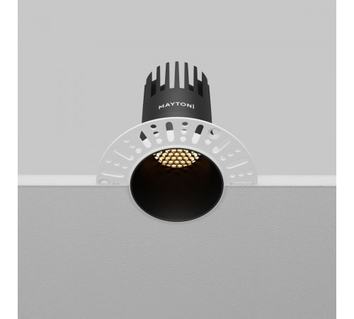 Встраиваемый светильник Maytoni Dip DL120-10W-2.7K-TRS-B