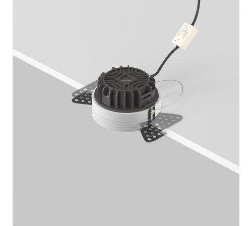 Встраиваемый светильник Maytoni Technical Okno DL055-8W3-4-6K-TRS-B