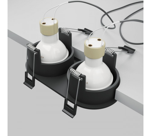 Встраиваемый светильник Maytoni Technical Share DL126-02-GU10-B