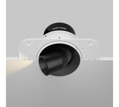 Встраиваемый светильник Maytoni Technical Focus LED mini DL127-8W3K-TRS-B