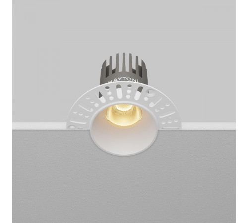 Встраиваемый светильник Maytoni Technical Dip DL124-10W-2.7K-TRS-W Встраиваемый светильник Maytoni Technical Dip DL124-10W-2.7K-TRS-W