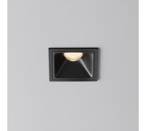 Встраиваемый светильник Maytoni Alfa LED DL043-01-10W3K-SQ-B-1 Встраиваемый светильник Maytoni Alfa LED DL043-01-10W3K-SQ-B-1