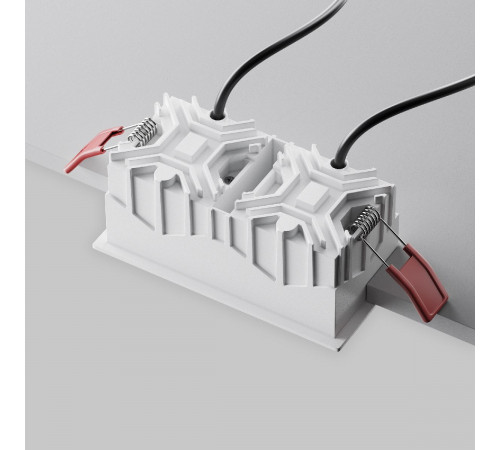 Встраиваемый светильник Maytoni Alfa LED DL043-02-10W4K-SQ-W-1 Встраиваемый светильник Maytoni Alfa LED DL043-02-10W4K-SQ-W-1